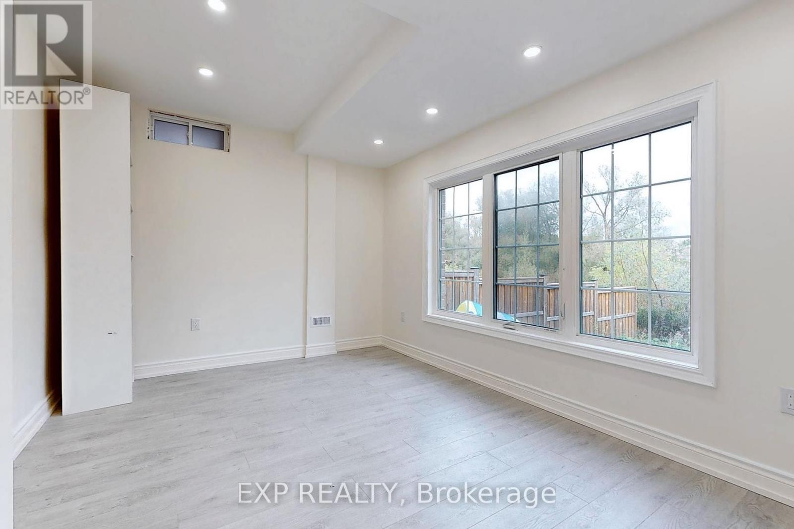 50 Sharonview Crescent, East Gwillimbury (Sharon), Ontario  L0G 1V0 - Photo 42 - N12225014