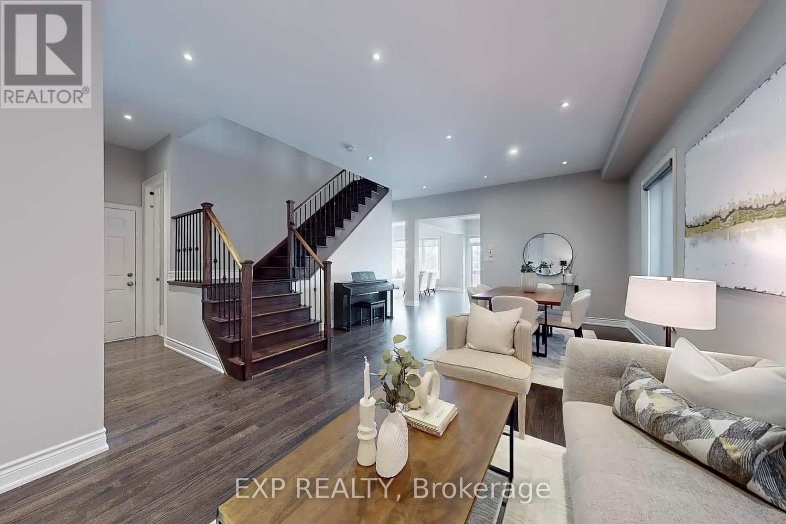 50 Sharonview Crescent, East Gwillimbury (Sharon), Ontario  L0G 1V0 - Photo 7 - N12225014