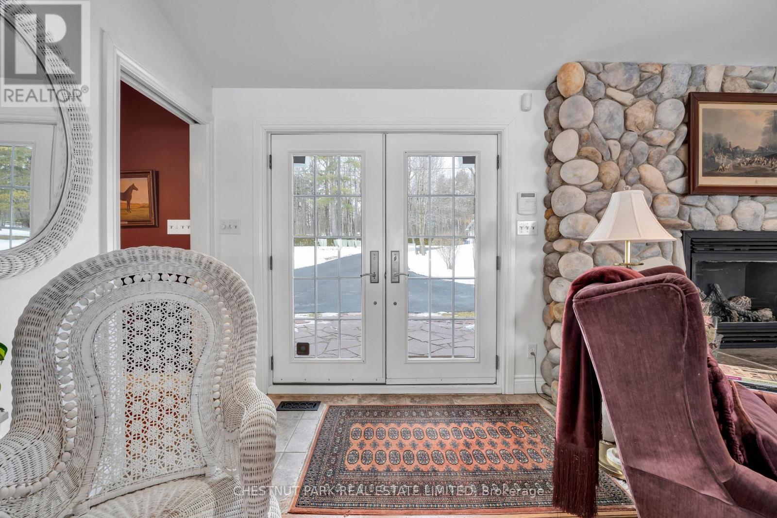 35 Riverview Drive, Front Of Leeds & Seeleys Bay, Ontario  K0E 1V0 - Photo 10 - X12225018