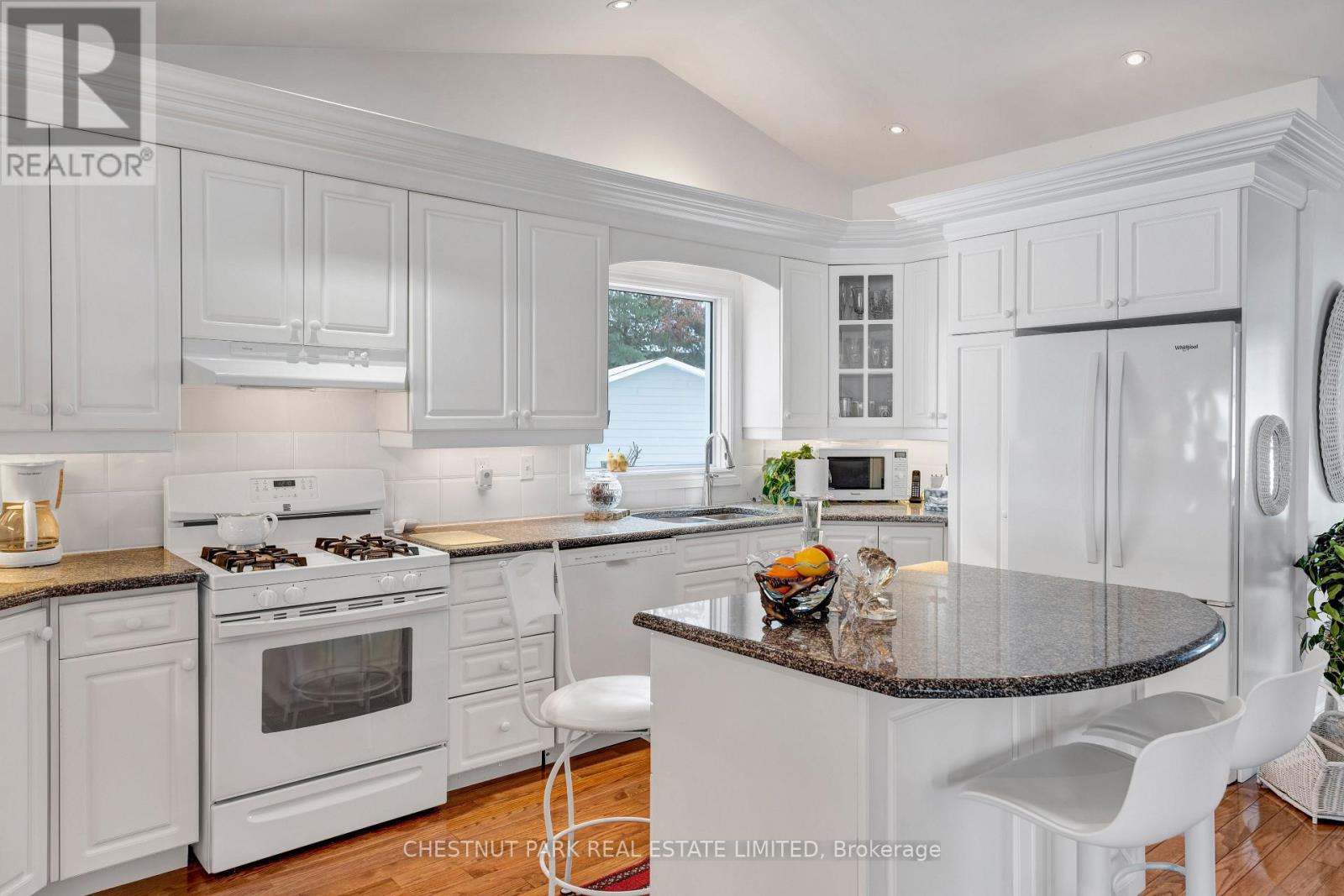35 Riverview Drive, Front Of Leeds & Seeleys Bay, Ontario  K0E 1V0 - Photo 19 - X12225018