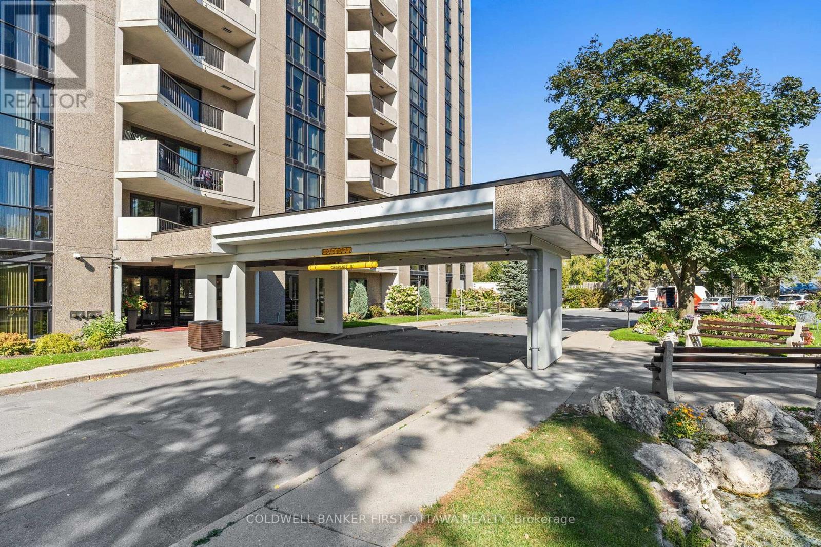 Property at 607 - 1025 RICHMOND ROAD image 3