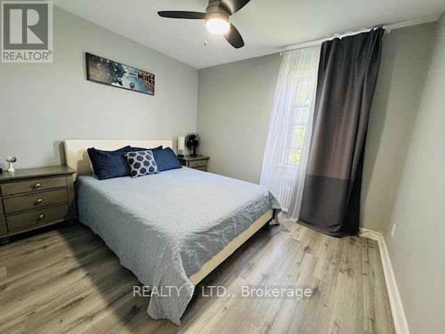 2 - 9 Donald Avenue, Toronto, Ontario  M6M 1J7 - Photo 6 - W12225022