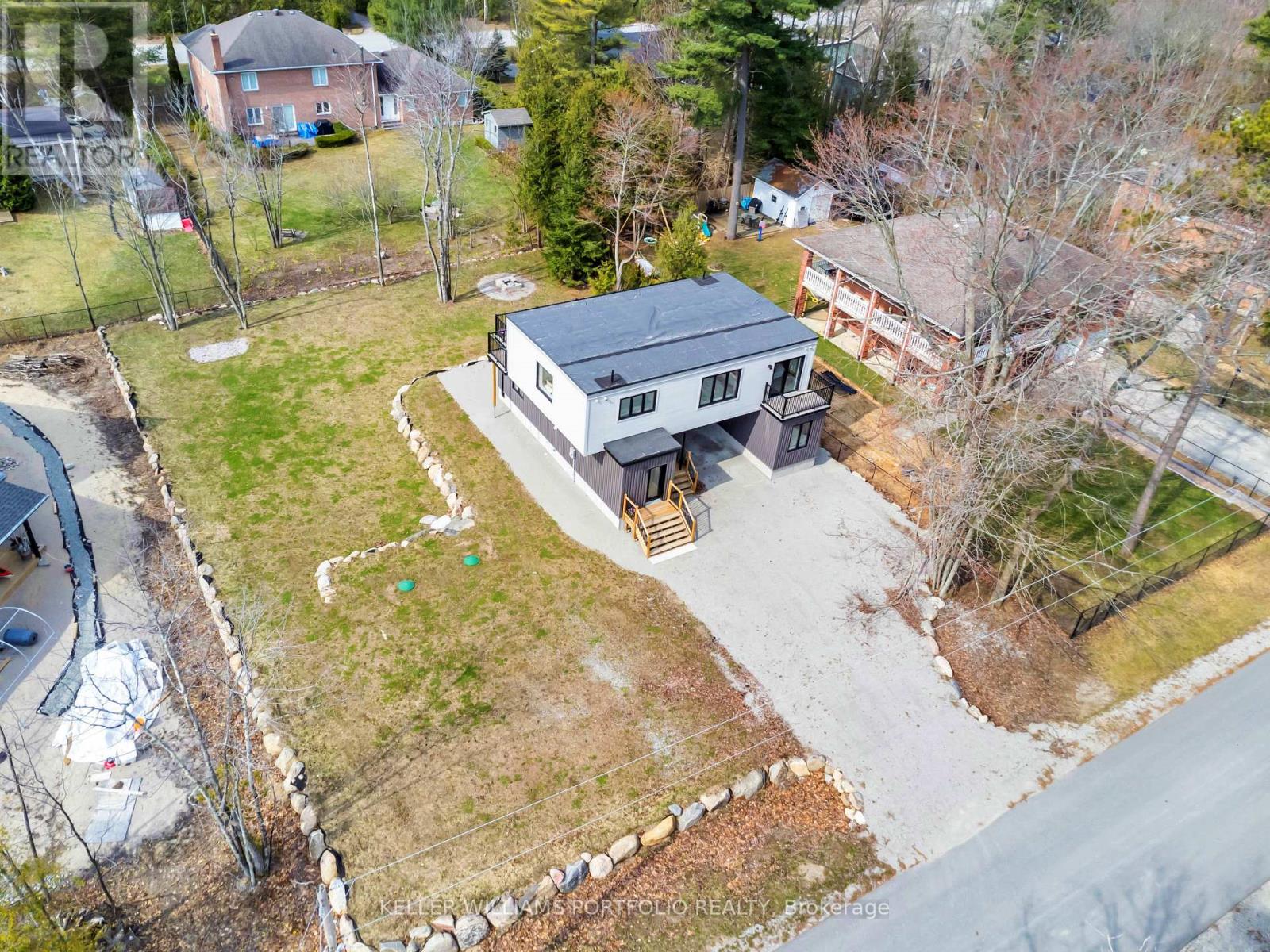 2 Grosvenor Drive, Tiny, Ontario  L9M 0J2 - Photo 24 - S12225069