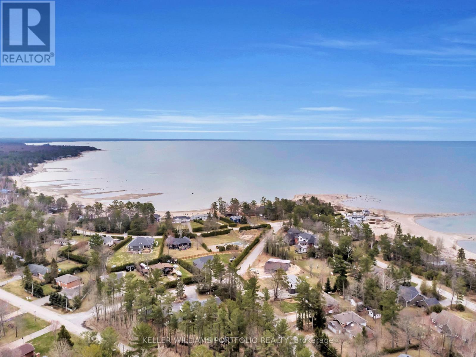 2 Grosvenor Drive, Tiny, Ontario  L9M 0J2 - Photo 30 - S12225069