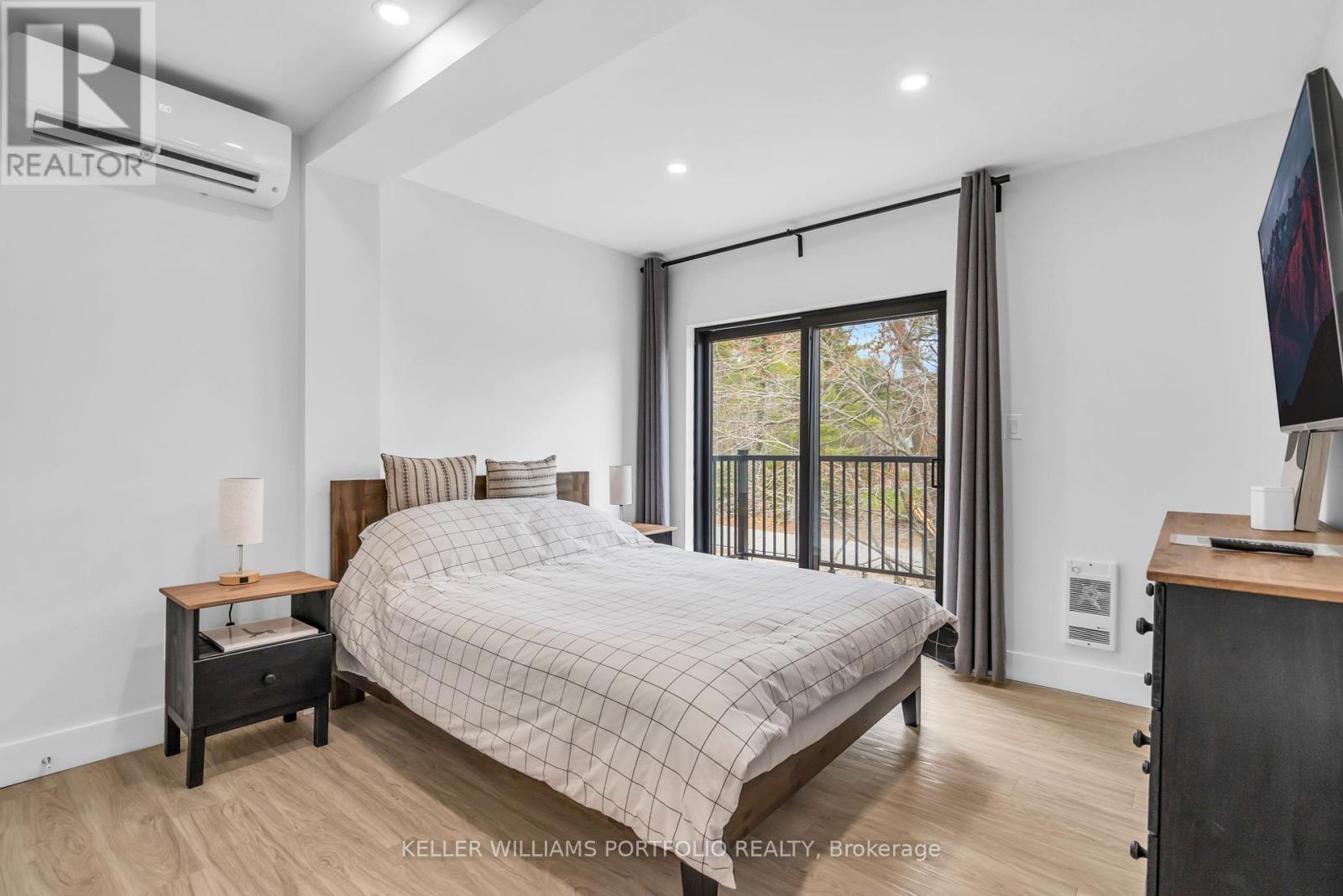 2 Grosvenor Drive, Tiny, Ontario  L9M 0J2 - Photo 8 - S12225069