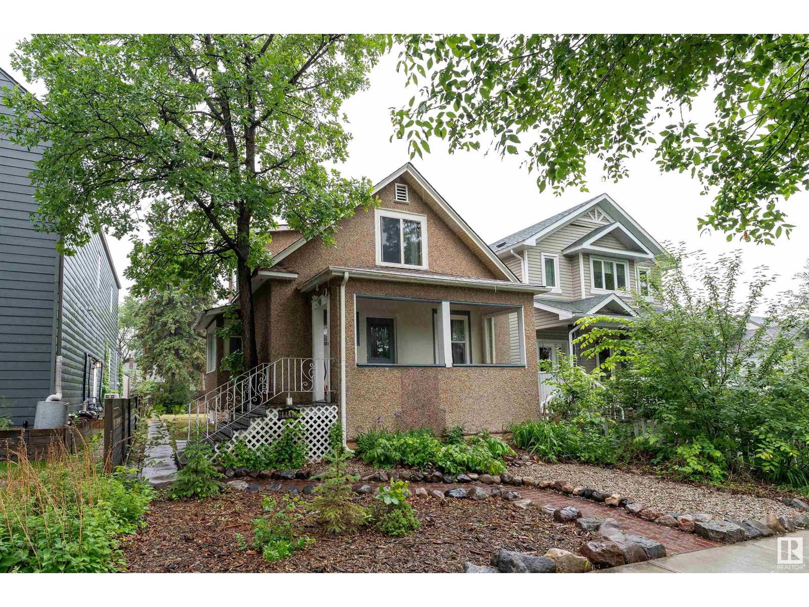 Property at 11406 66 ST NW image 1