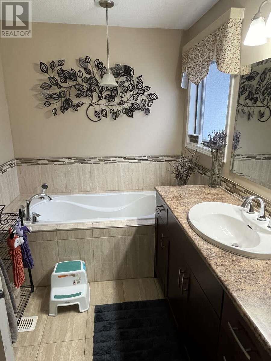 27 Preston Crescent, Enderby, British Columbia  V0E 1V1 - Photo 14 - 10345206