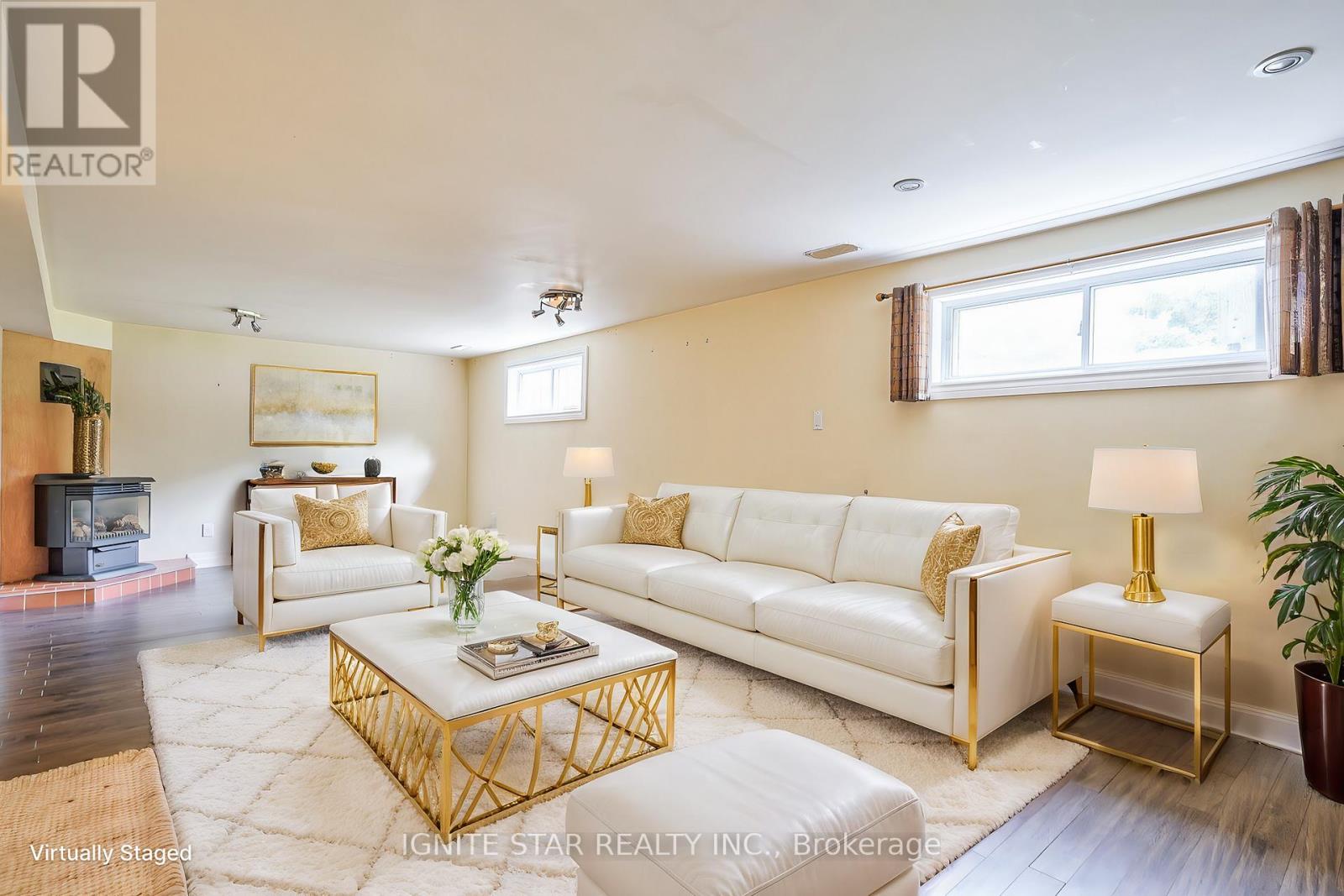 Property at 580 ARBOR ROAD image 4