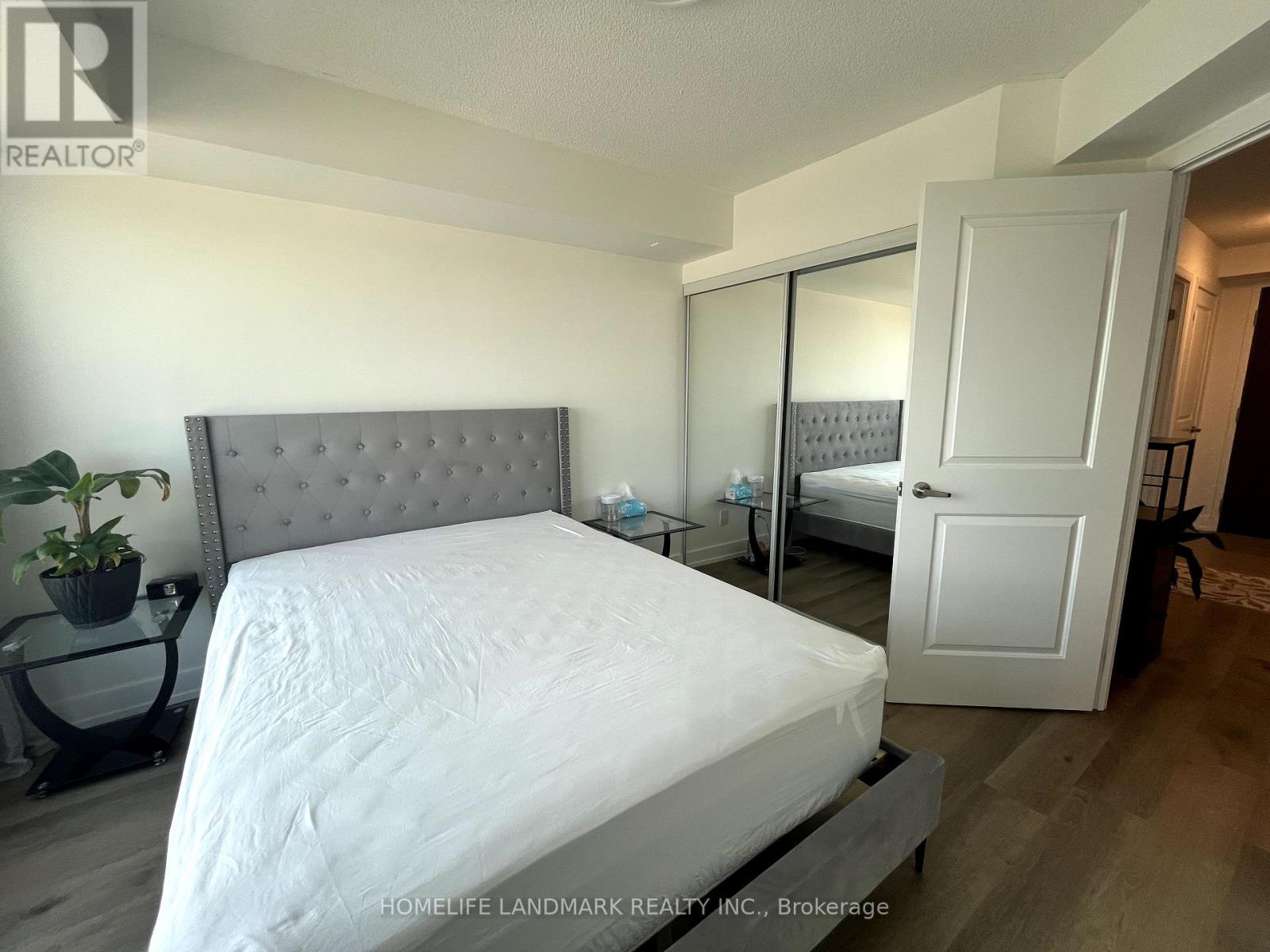 714 - 75 Norman Bethune Avenue, Richmond Hill (Beaver Creek Business Park), Ontario  L4B 0B6 - Photo 15 - N12225112
