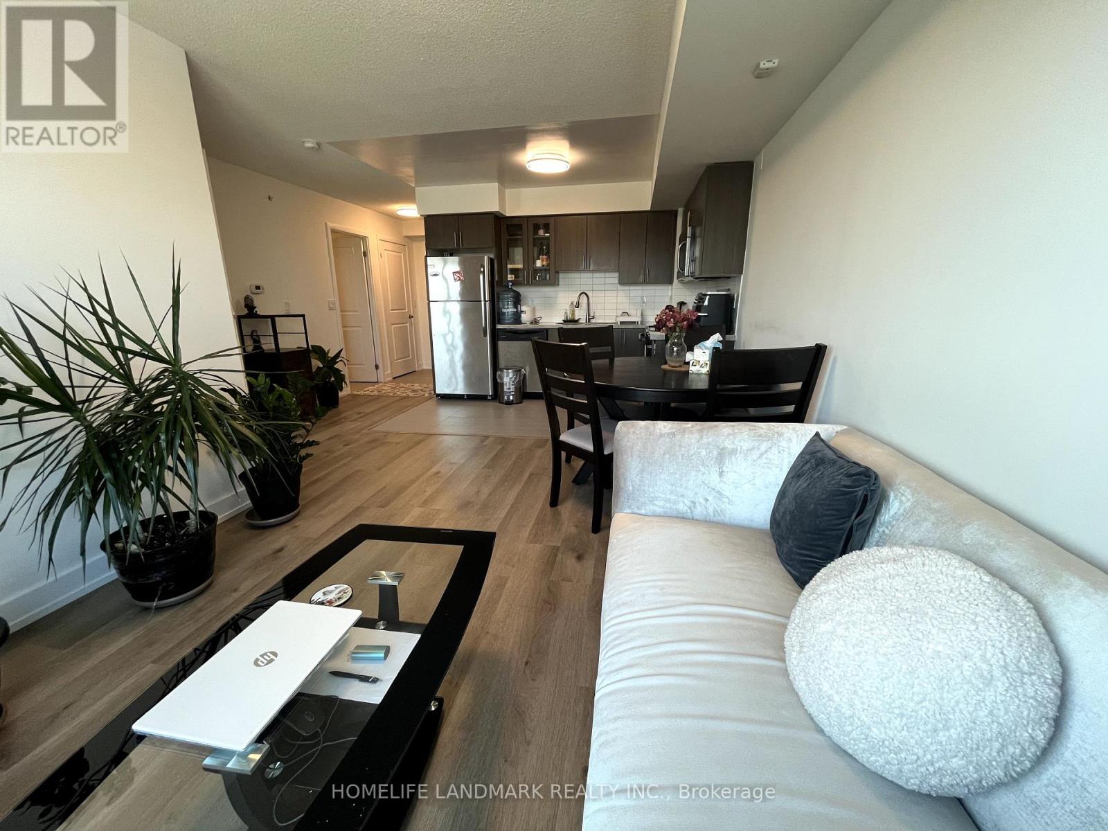 714 - 75 Norman Bethune Avenue, Richmond Hill (Beaver Creek Business Park), Ontario  L4B 0B6 - Photo 19 - N12225112