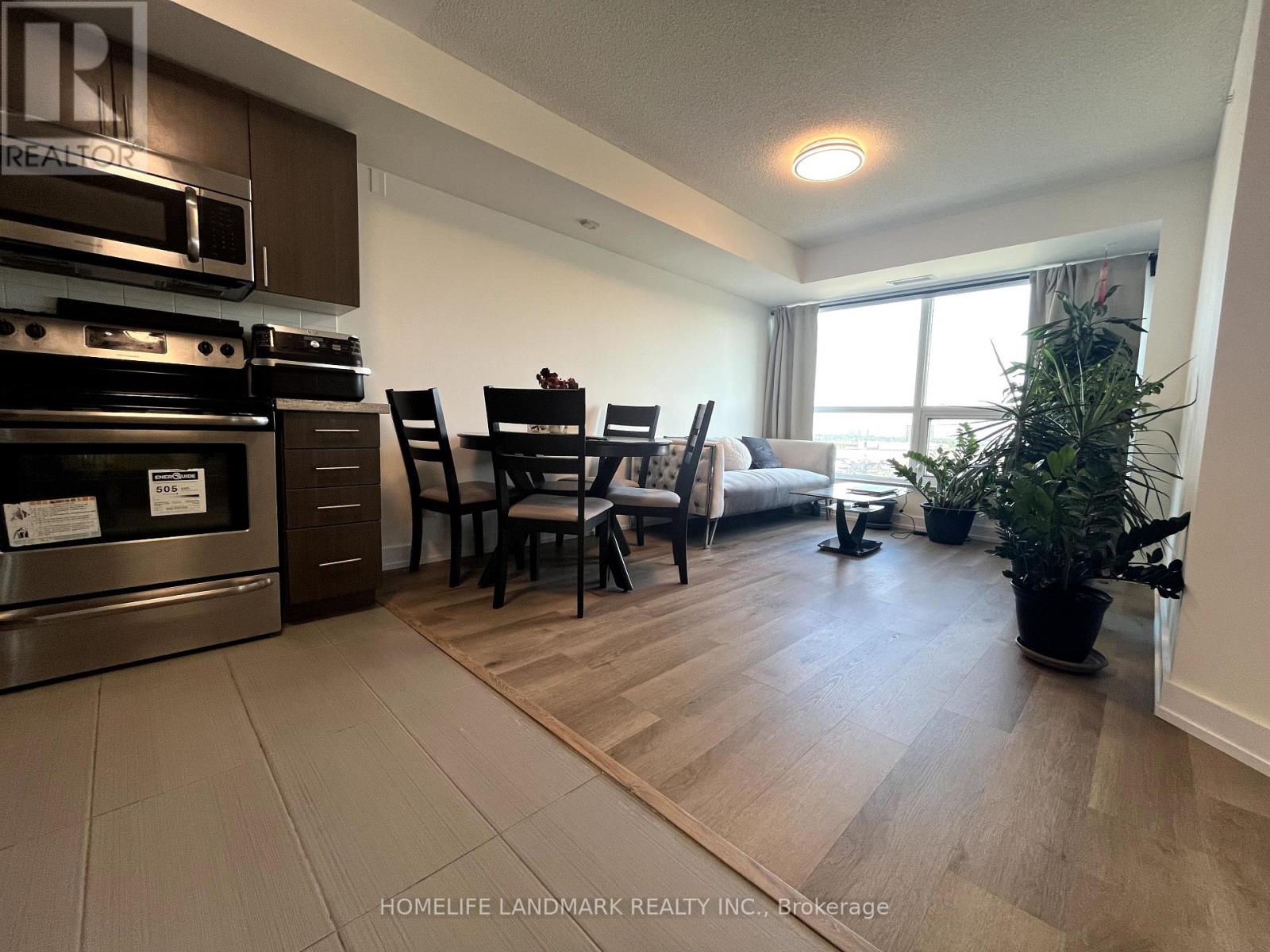 714 - 75 Norman Bethune Avenue, Richmond Hill (Beaver Creek Business Park), Ontario  L4B 0B6 - Photo 6 - N12225112