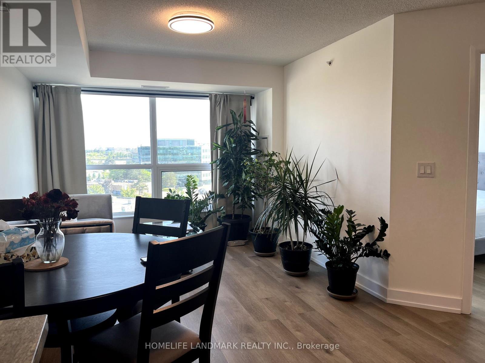 714 - 75 Norman Bethune Avenue, Richmond Hill (Beaver Creek Business Park), Ontario  L4B 0B6 - Photo 8 - N12225112