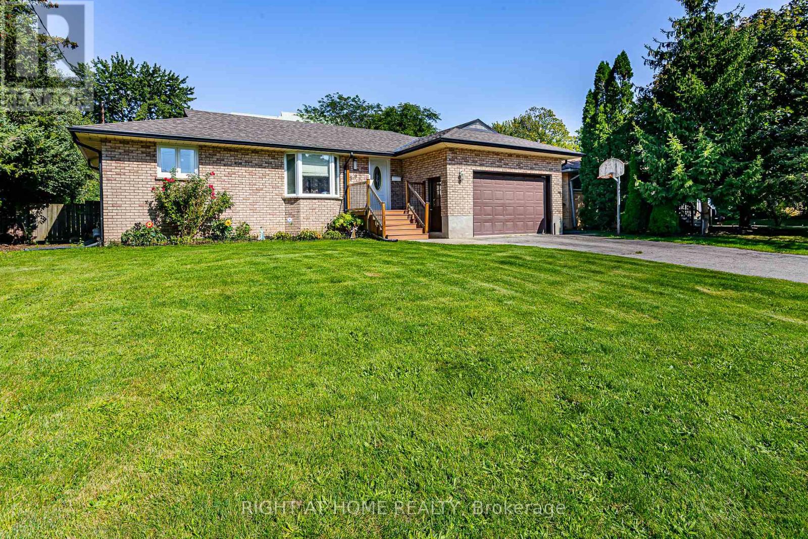 Property at 594 GORDON AVENUE image 2
