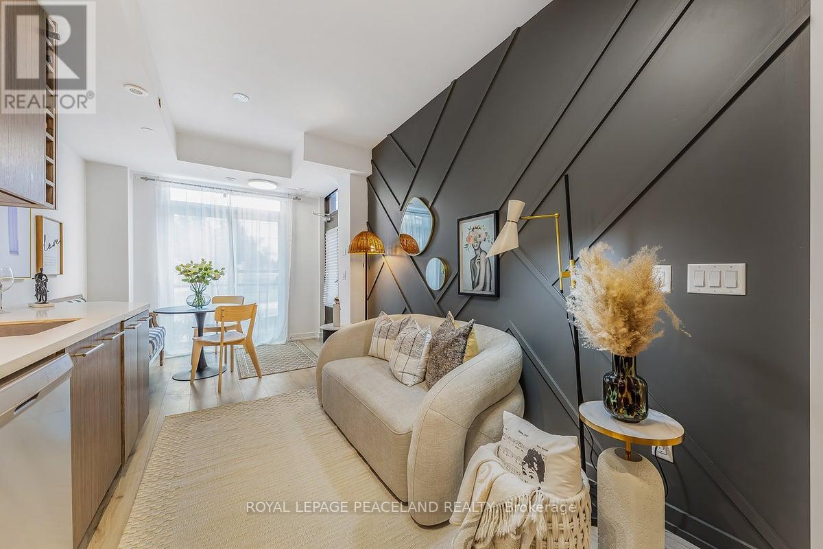Property at 15 - 266 FINCH AVENUE E image 3