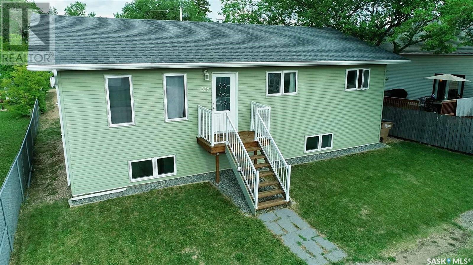 216 2nd AVENUE S, melfort, Saskatchewan