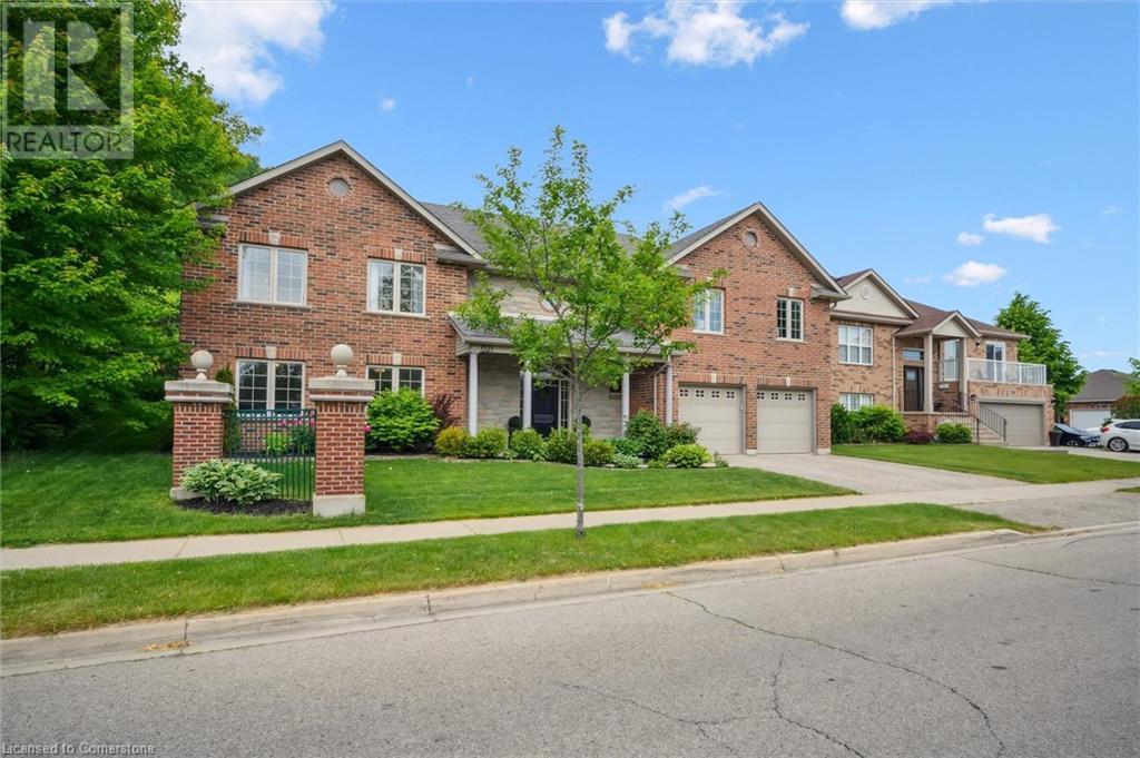 Property at 621 MUNICH Circle image 3