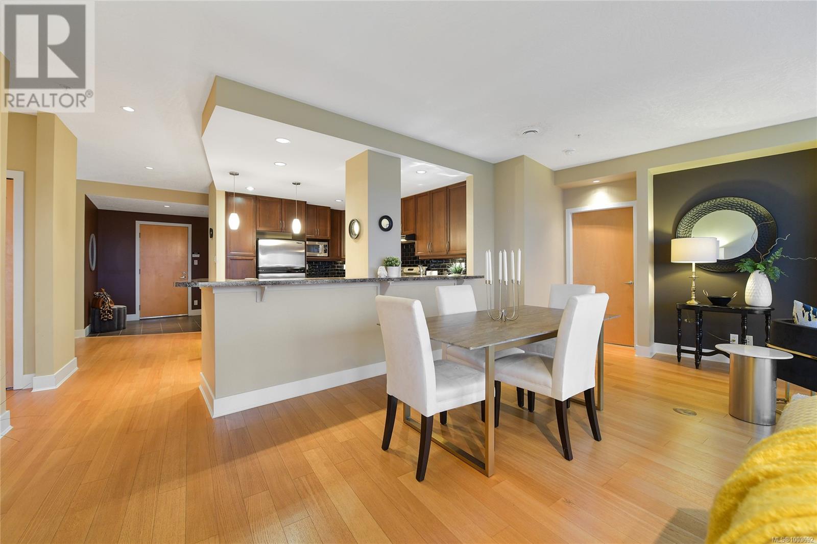 505 5332 Sayward Hill Cres, Saanich, British Columbia  V8Y 3H8 - Photo 25 - 1003692