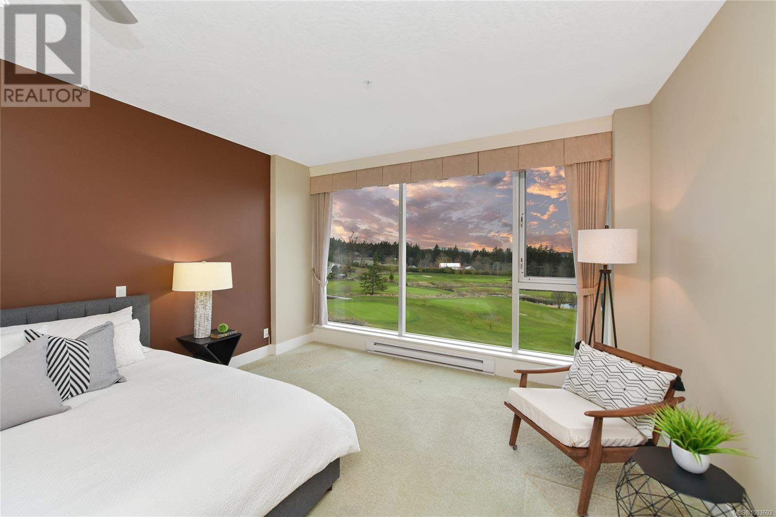 505 5332 Sayward Hill Cres, Saanich, British Columbia  V8Y 3H8 - Photo 32 - 1003692