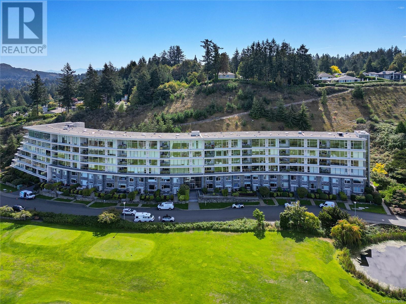 505 5332 Sayward Hill Cres, Saanich, British Columbia  V8Y 3H8 - Photo 64 - 1003692