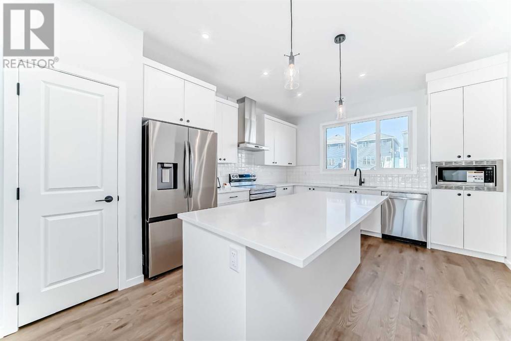 Property at 101 Lucas Place NW image 4