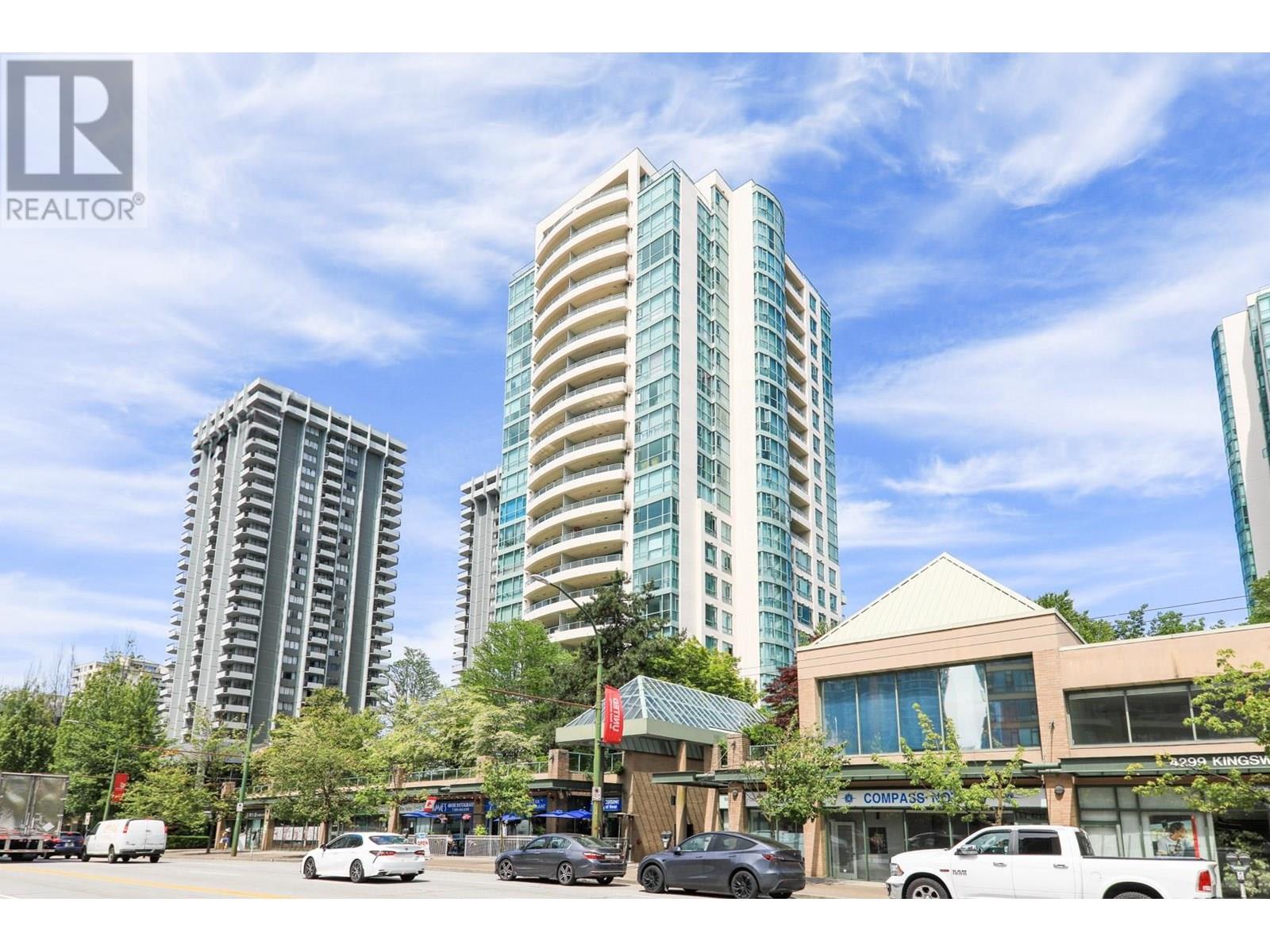 802 5899 WILSON AVENUE, burnaby, British Columbia V5H4R9