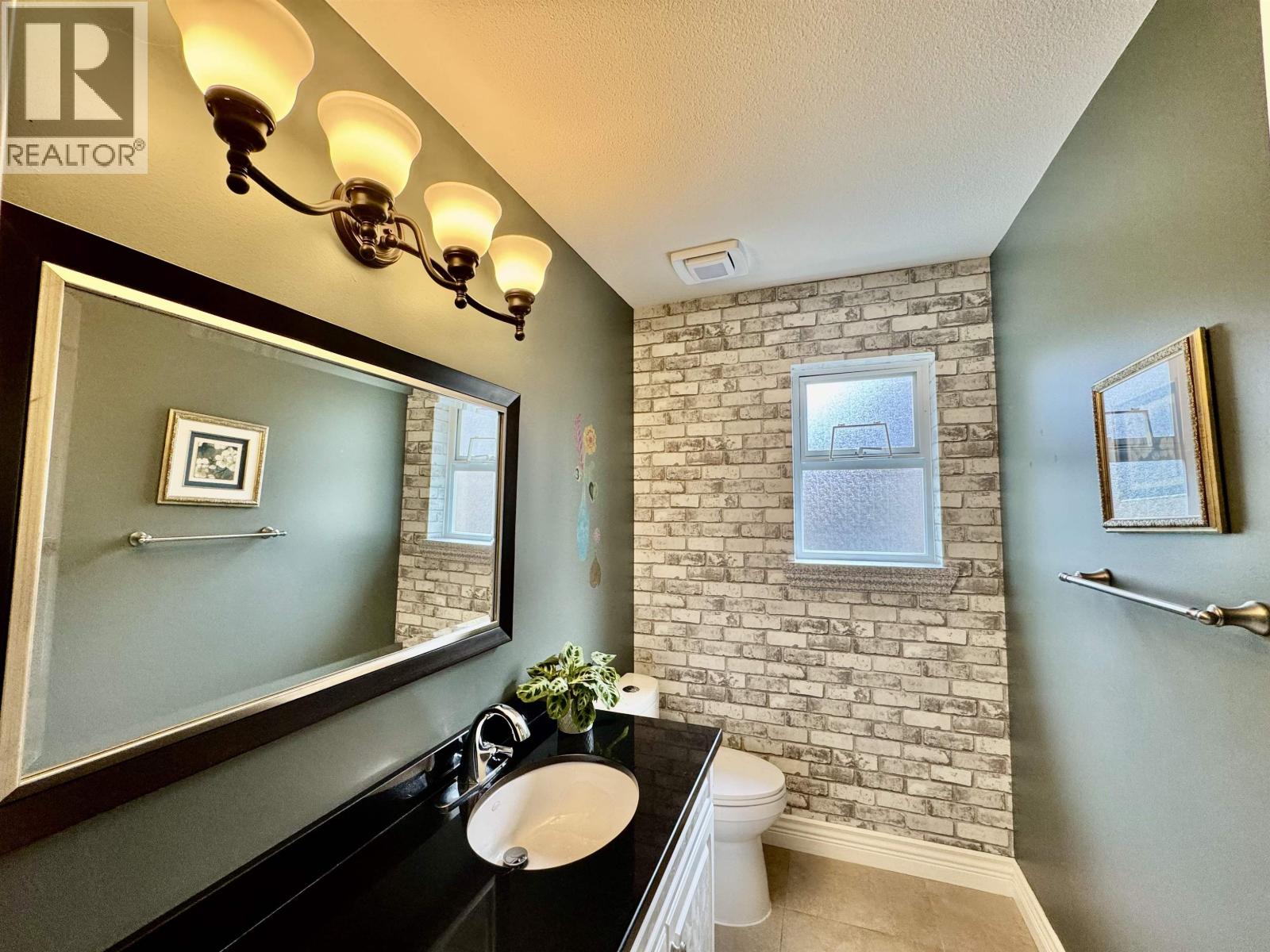 3066 Tanager Court, Coquitlam, British Columbia  V3E 3C5 - Photo 12 - R3015723