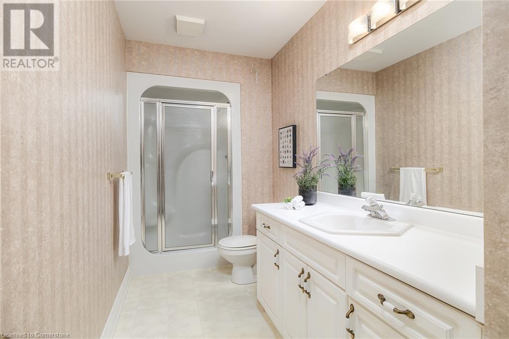 Photo 16 of 34 for 1151 Riverside Drive Unit# 3