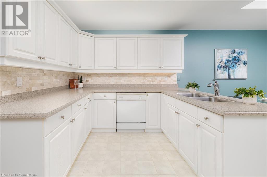 Photo 7 of 34 for 1151 Riverside Drive Unit# 3