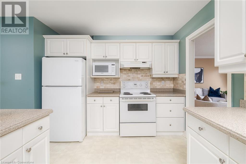 Photo 9 of 34 for 1151 Riverside Drive Unit# 3