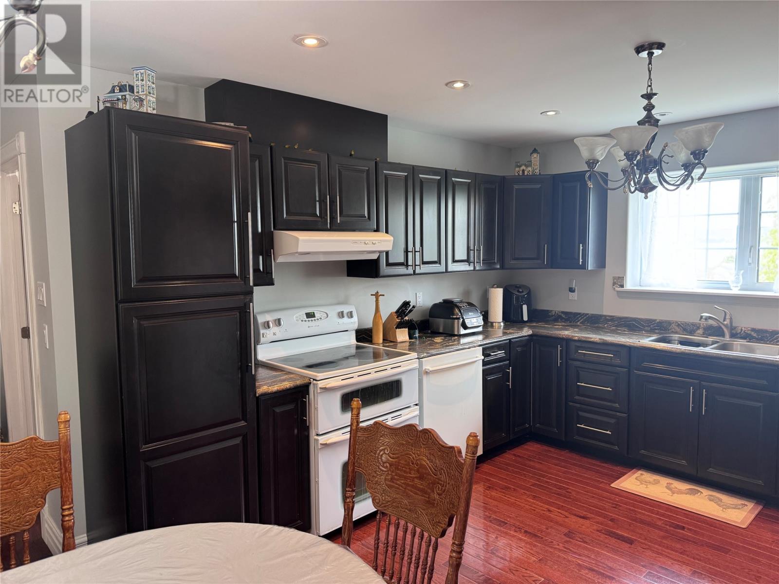 401a Main Street N, Glovertown, Newfoundland & Labrador  A0G 2L0 - Photo 8 - 1273088