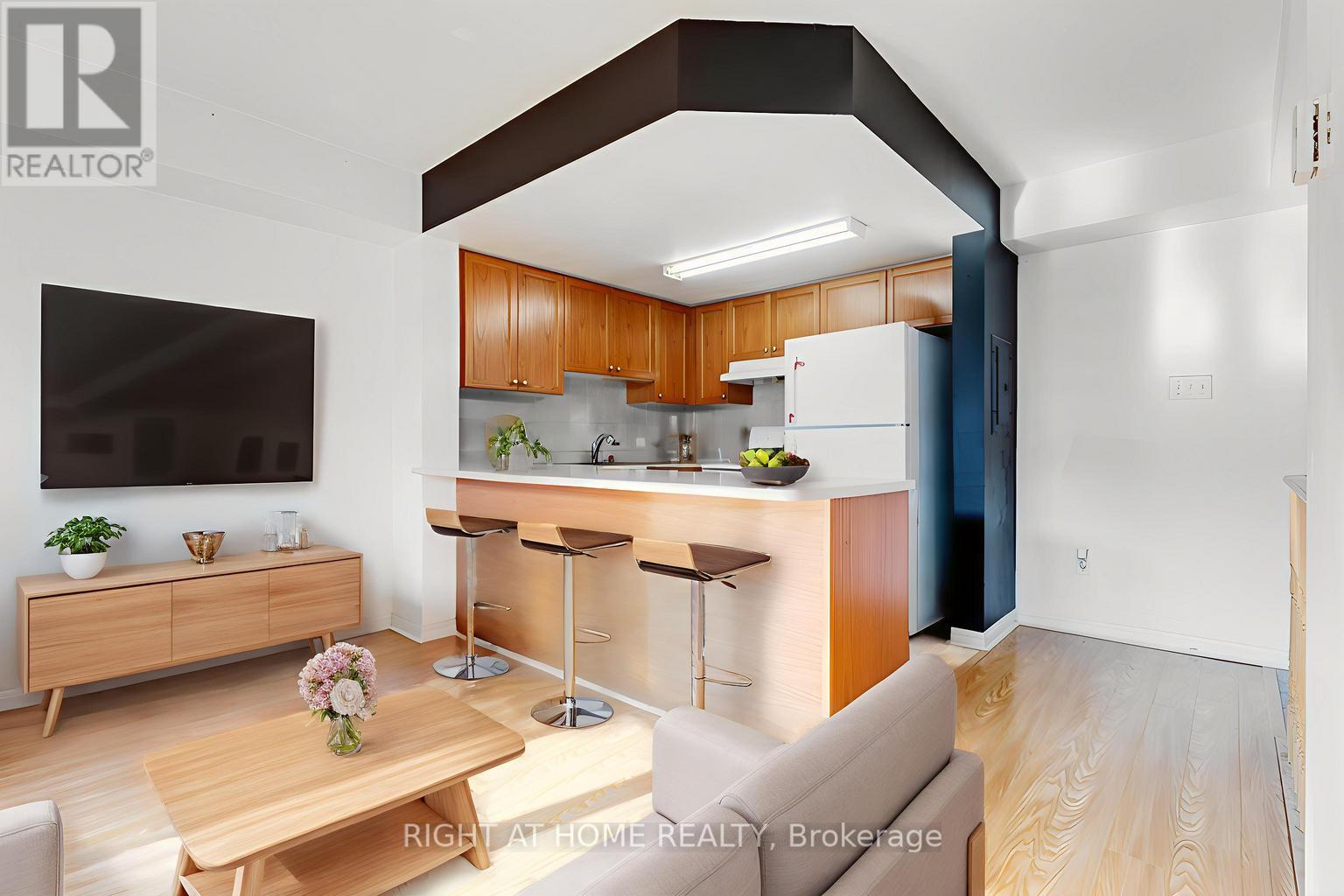 Property at 2083 - 65 GEORGE APPLETON WAY E image 4