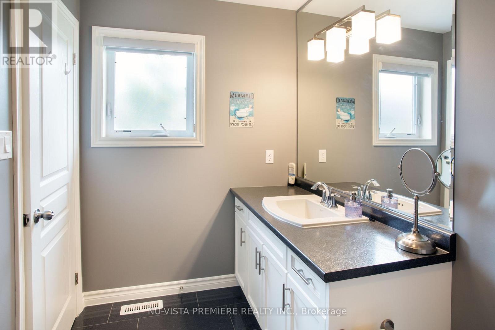 11 - 1924 Cedarhollow Boulevard, London North (North D), Ontario  N5X 0K3 - Photo 29 - X12225297