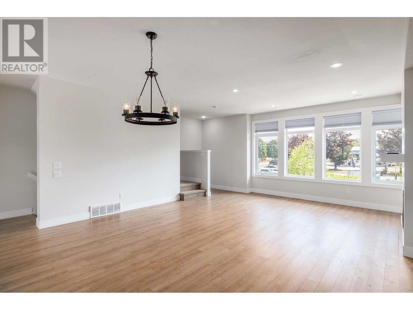 Property at 1102 Cameron Avenue Unit# 3 image 2