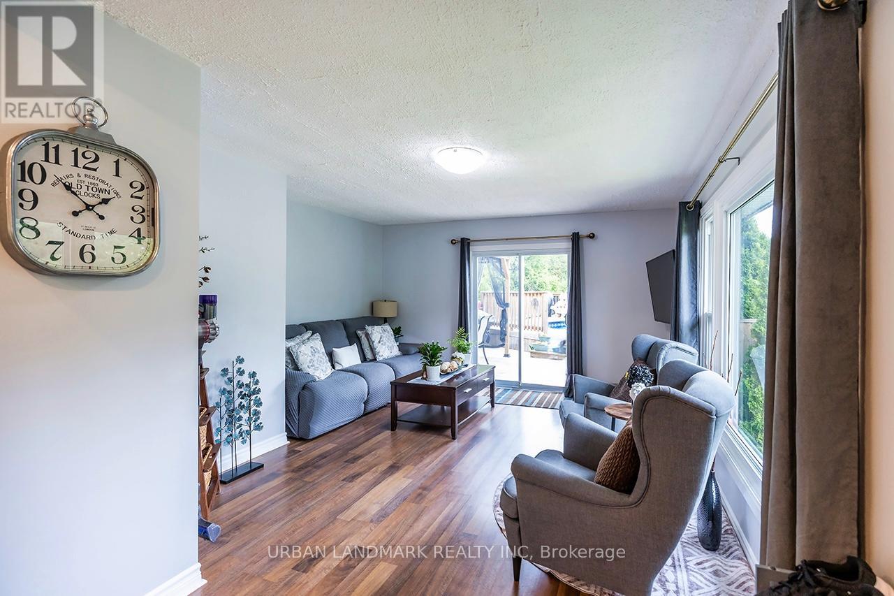 4 Heath Drive, Trent Hills (Warkworth), Ontario  K0K 3K0 - Photo 15 - X12225247