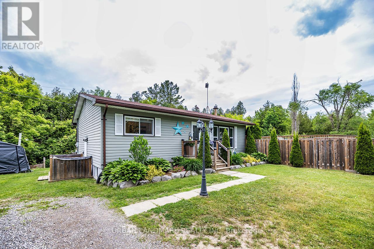 4 Heath Drive, Trent Hills (Warkworth), Ontario  K0K 3K0 - Photo 4 - X12225247