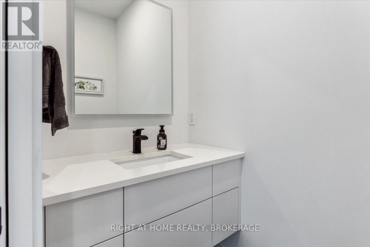 17 Bluewater Parkway, Haldimand, Ontario  N0A 1P0 - Photo 36 - X12225270