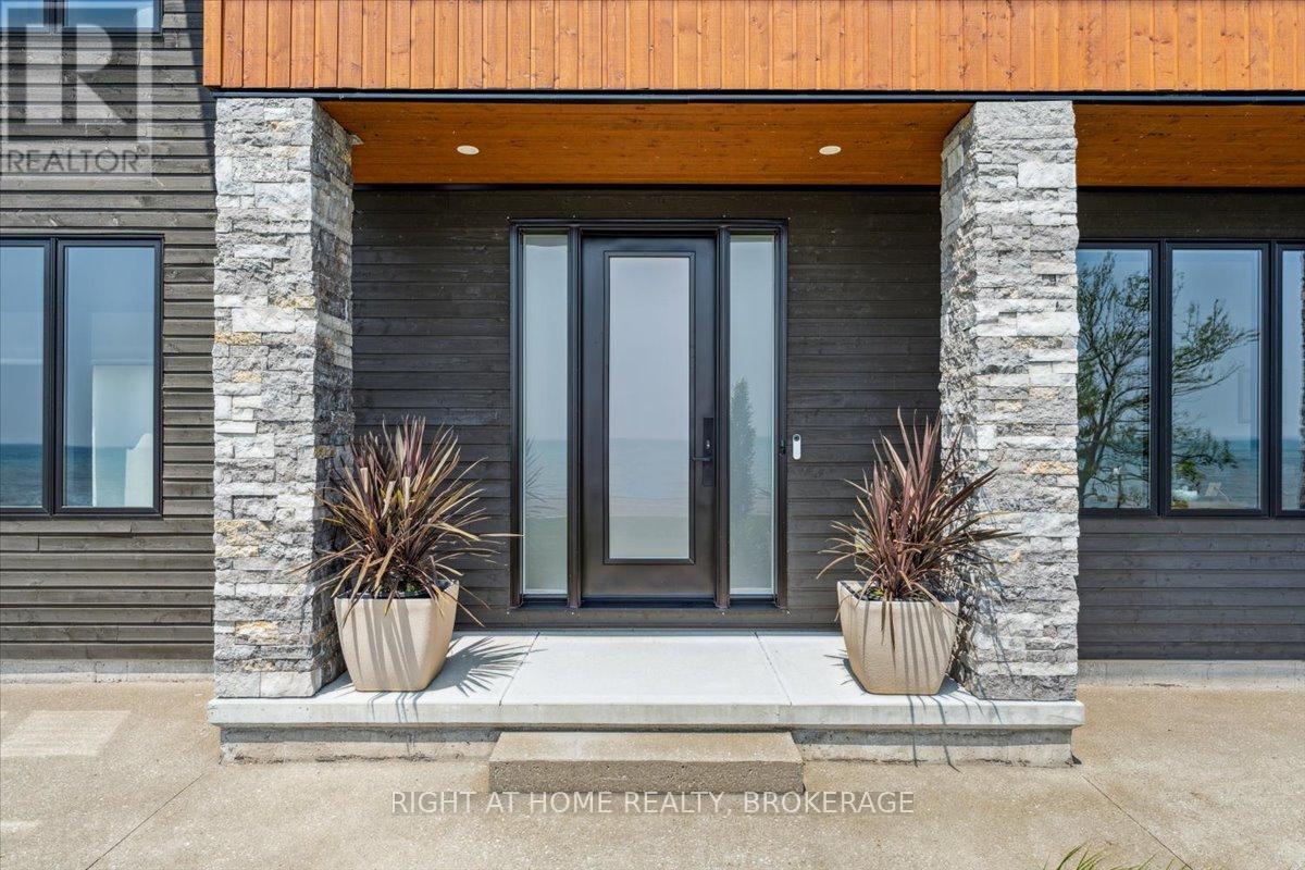 17 Bluewater Parkway, Haldimand, Ontario  N0A 1P0 - Photo 7 - X12225270