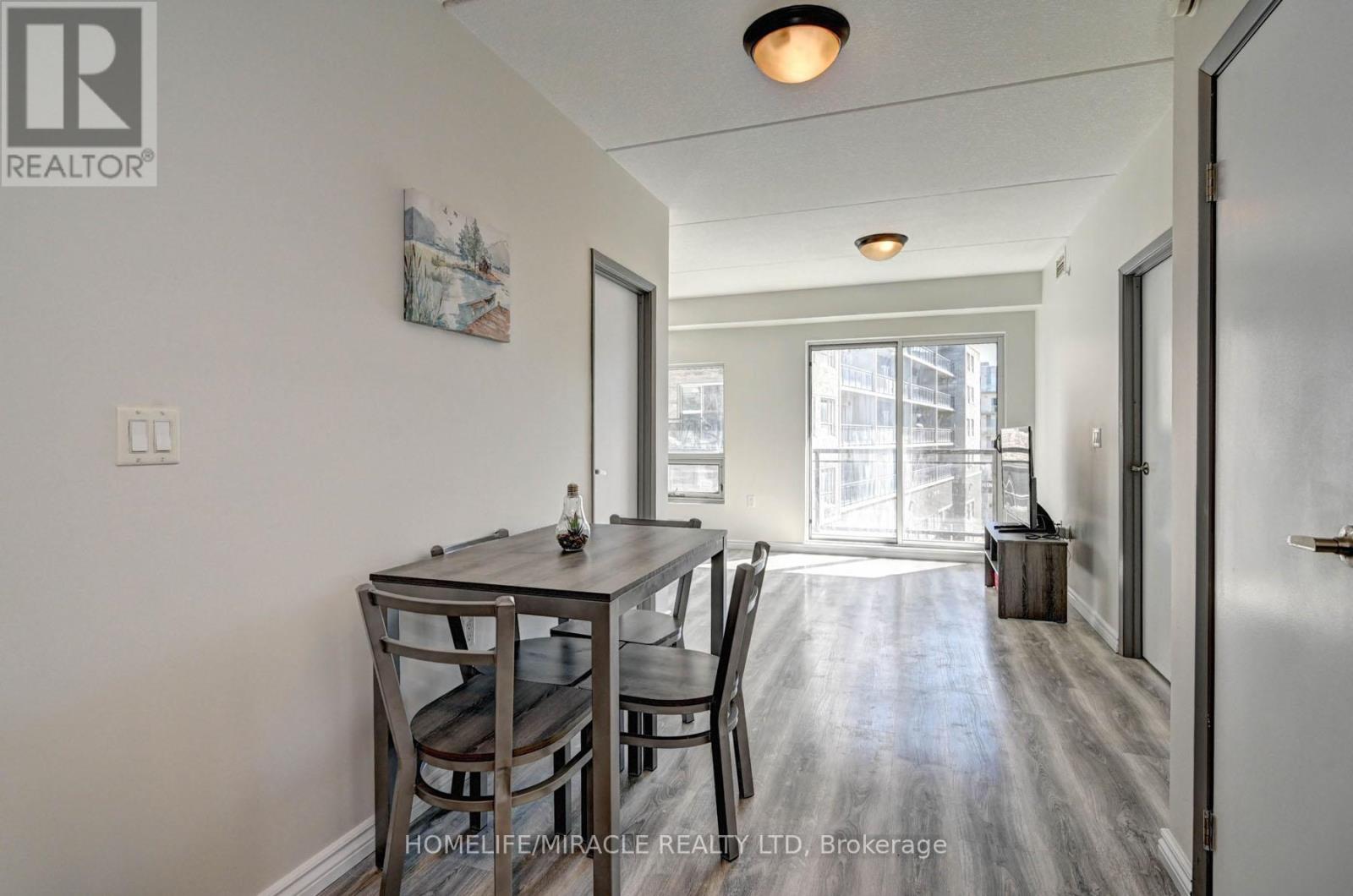 209f - 275 Larch Street, Waterloo, Ontario  N2L 3R2 - Photo 20 - X12225278