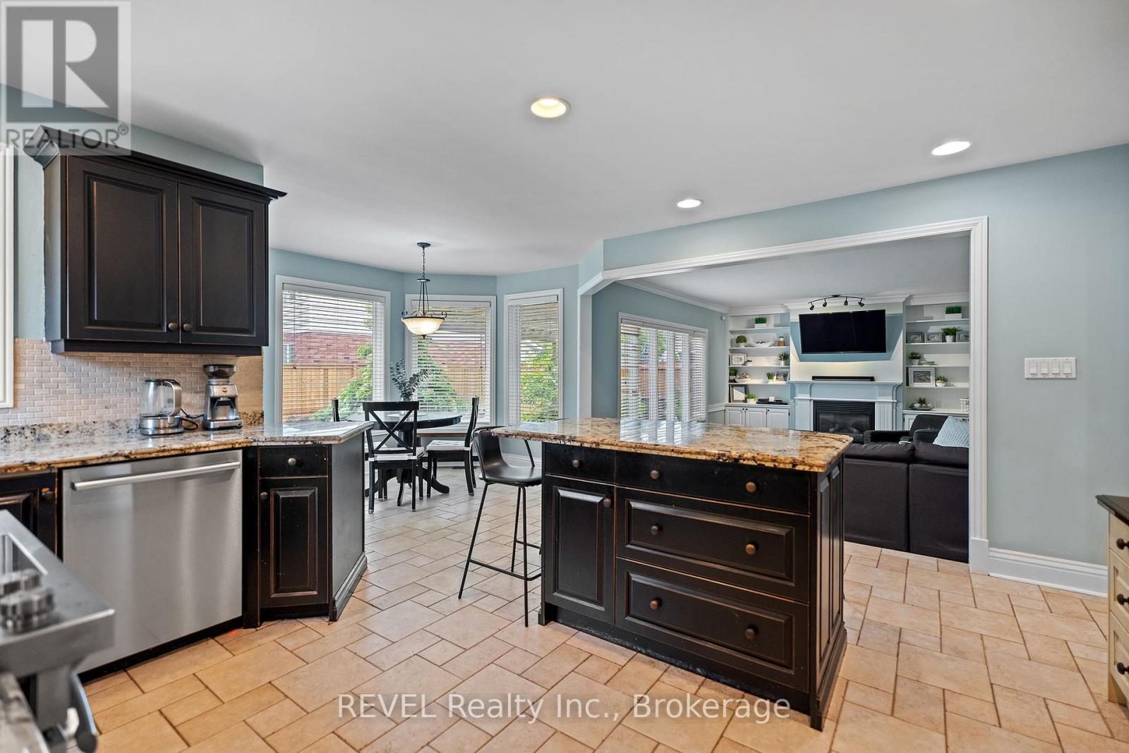 13 Breckenridge Boulevard, St. Catharines, Ontario  L2W 1A7 - Photo 10 - X12225348