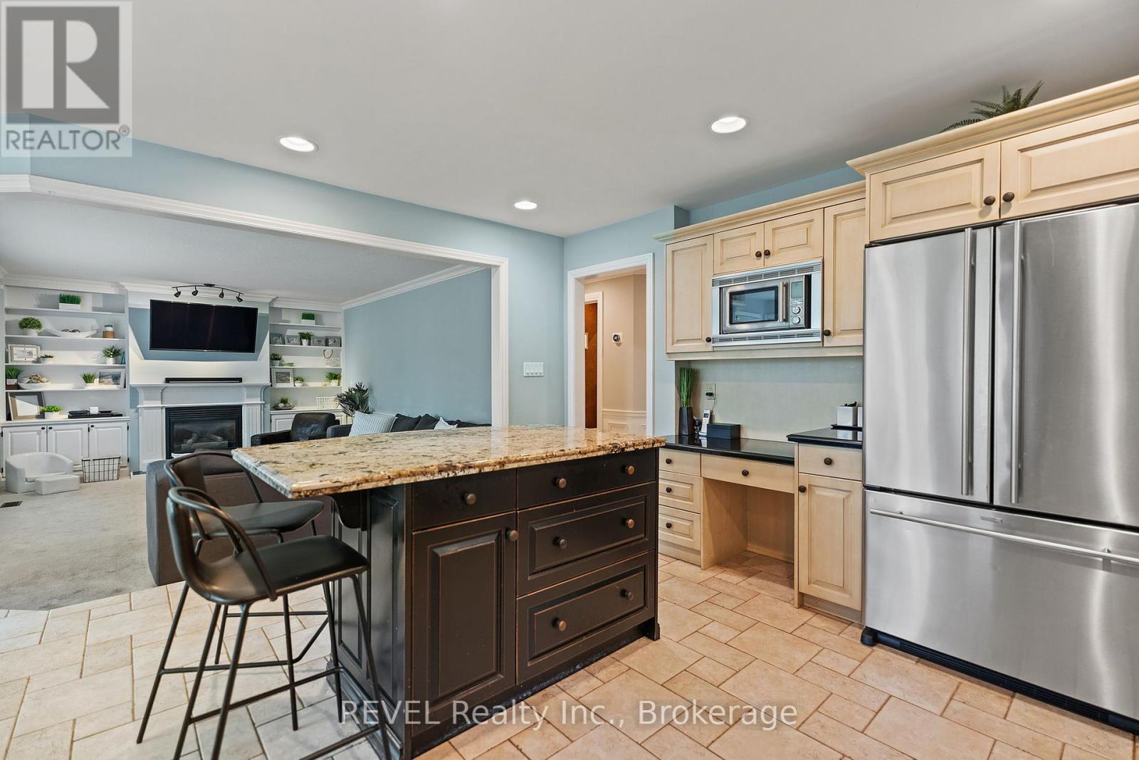 13 Breckenridge Boulevard, St. Catharines, Ontario  L2W 1A7 - Photo 11 - X12225348