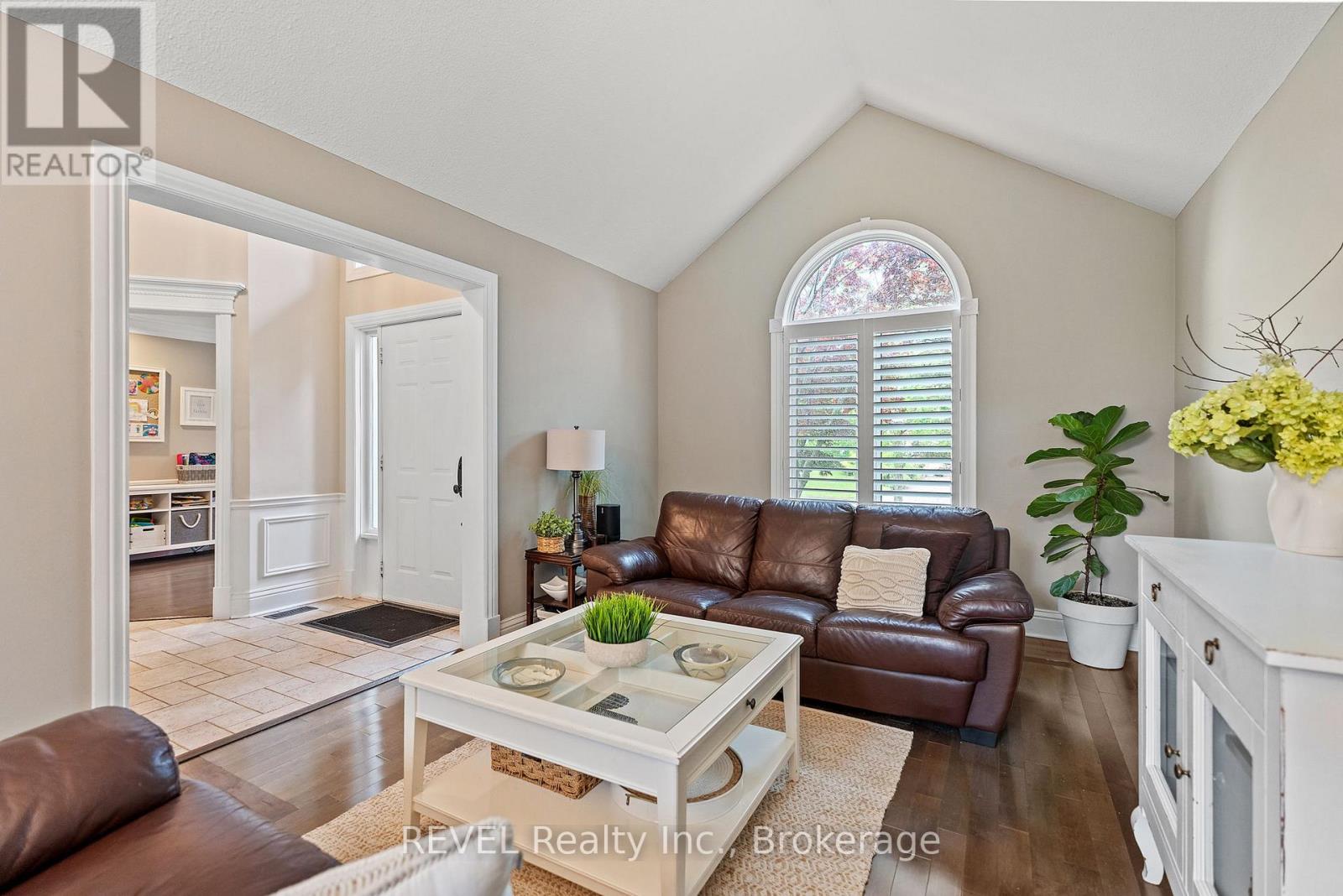 13 Breckenridge Boulevard, St. Catharines, Ontario  L2W 1A7 - Photo 18 - X12225348