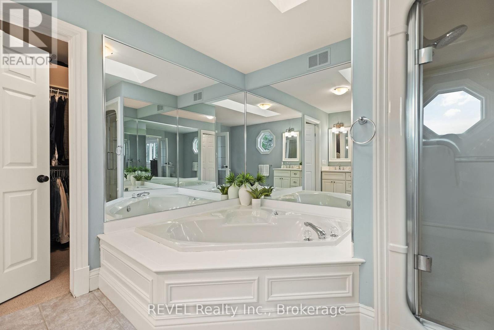13 Breckenridge Boulevard, St. Catharines, Ontario  L2W 1A7 - Photo 26 - X12225348