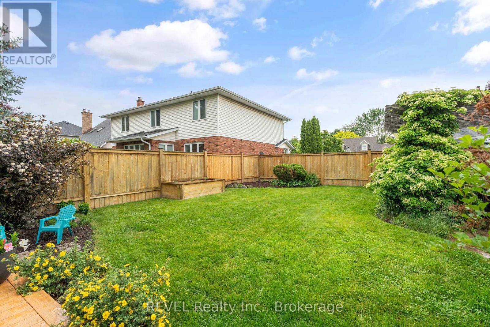 13 Breckenridge Boulevard, St. Catharines, Ontario  L2W 1A7 - Photo 43 - X12225348