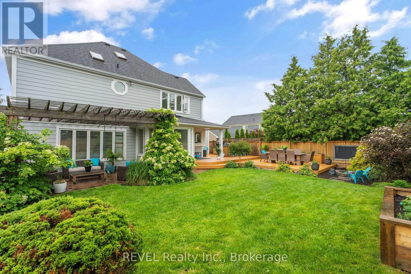13 Breckenridge Boulevard, St. Catharines, Ontario  L2W 1A7 - Photo 44 - X12225348