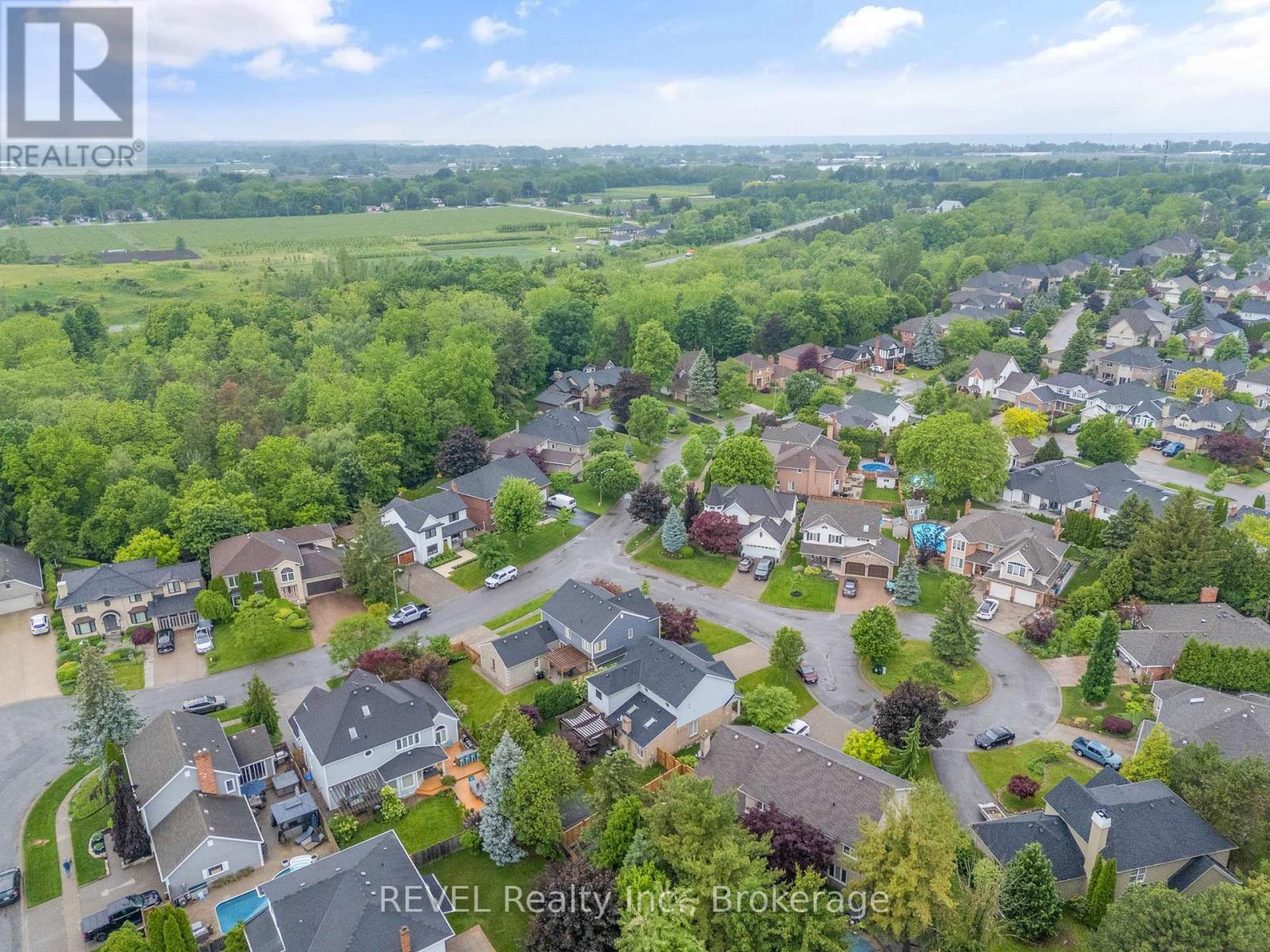 13 Breckenridge Boulevard, St. Catharines, Ontario  L2W 1A7 - Photo 46 - X12225348