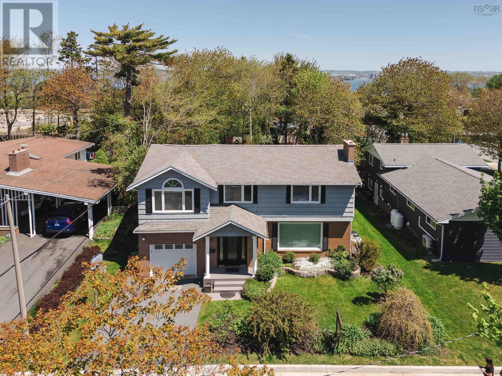 Property at 7 Briarwood Crescent image 4
