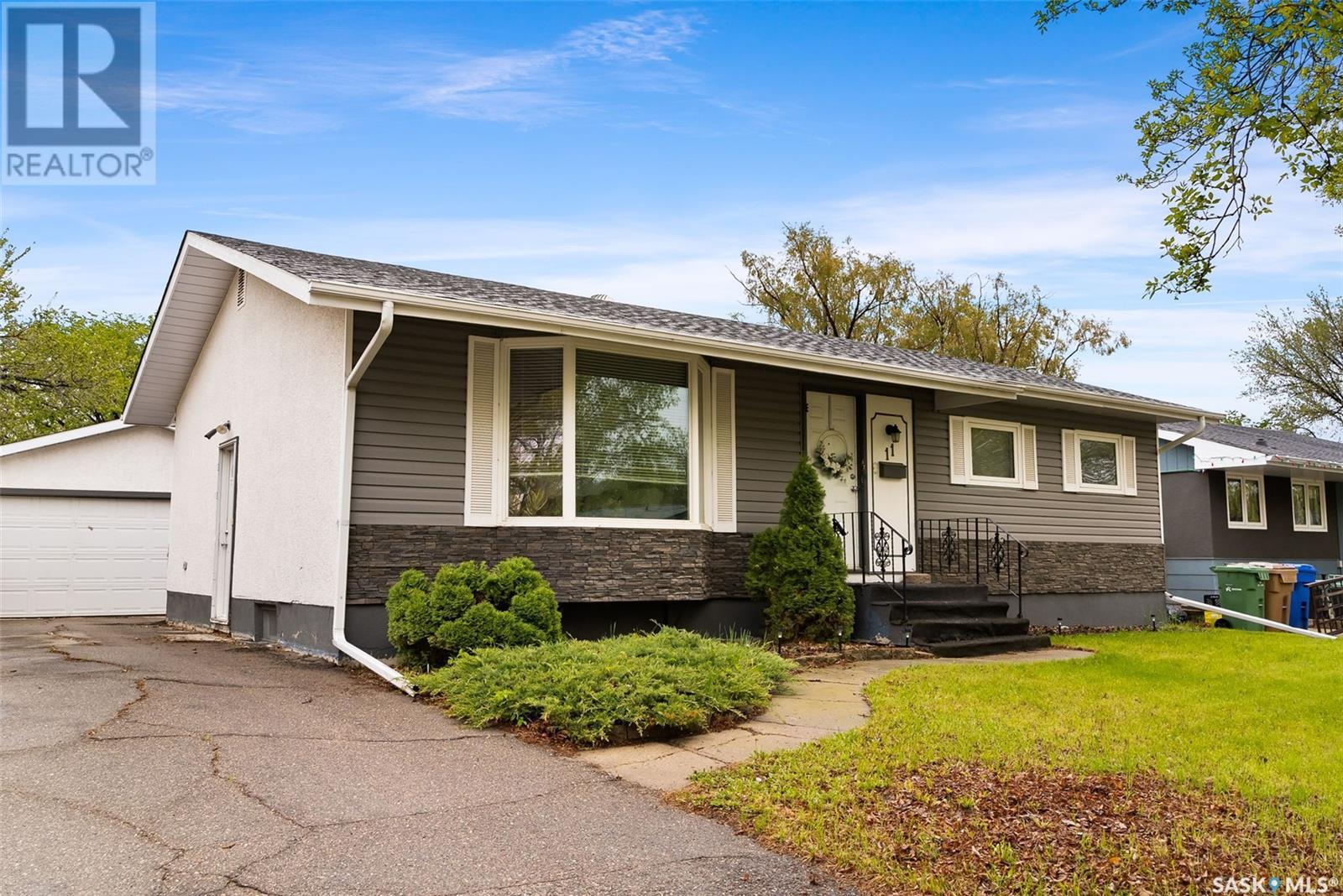 Property at 11 Kangles STREET image 1