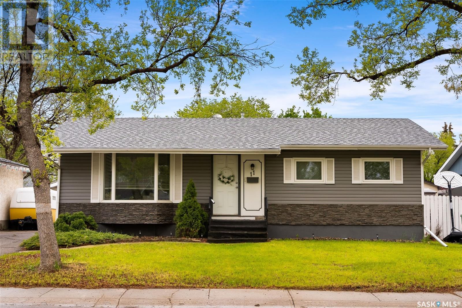 Property at 11 Kangles STREET image 2