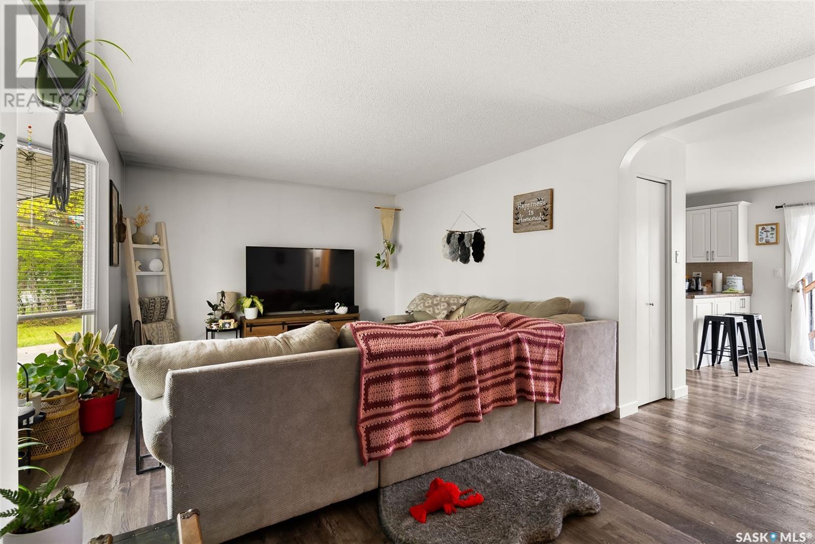 Property at 11 Kangles STREET image 4
