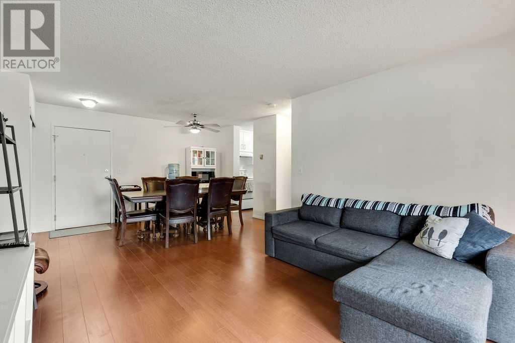 Property at 117, 21 Dover Point SE image 4